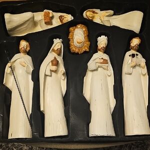 Nativity Scene Figurines Set